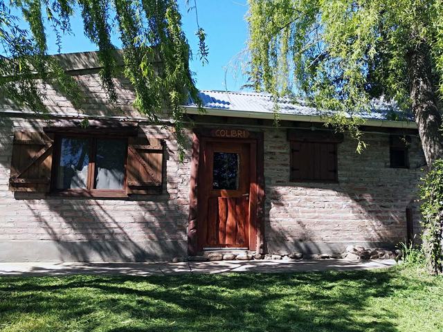 Cabaña Colibrí, fachada